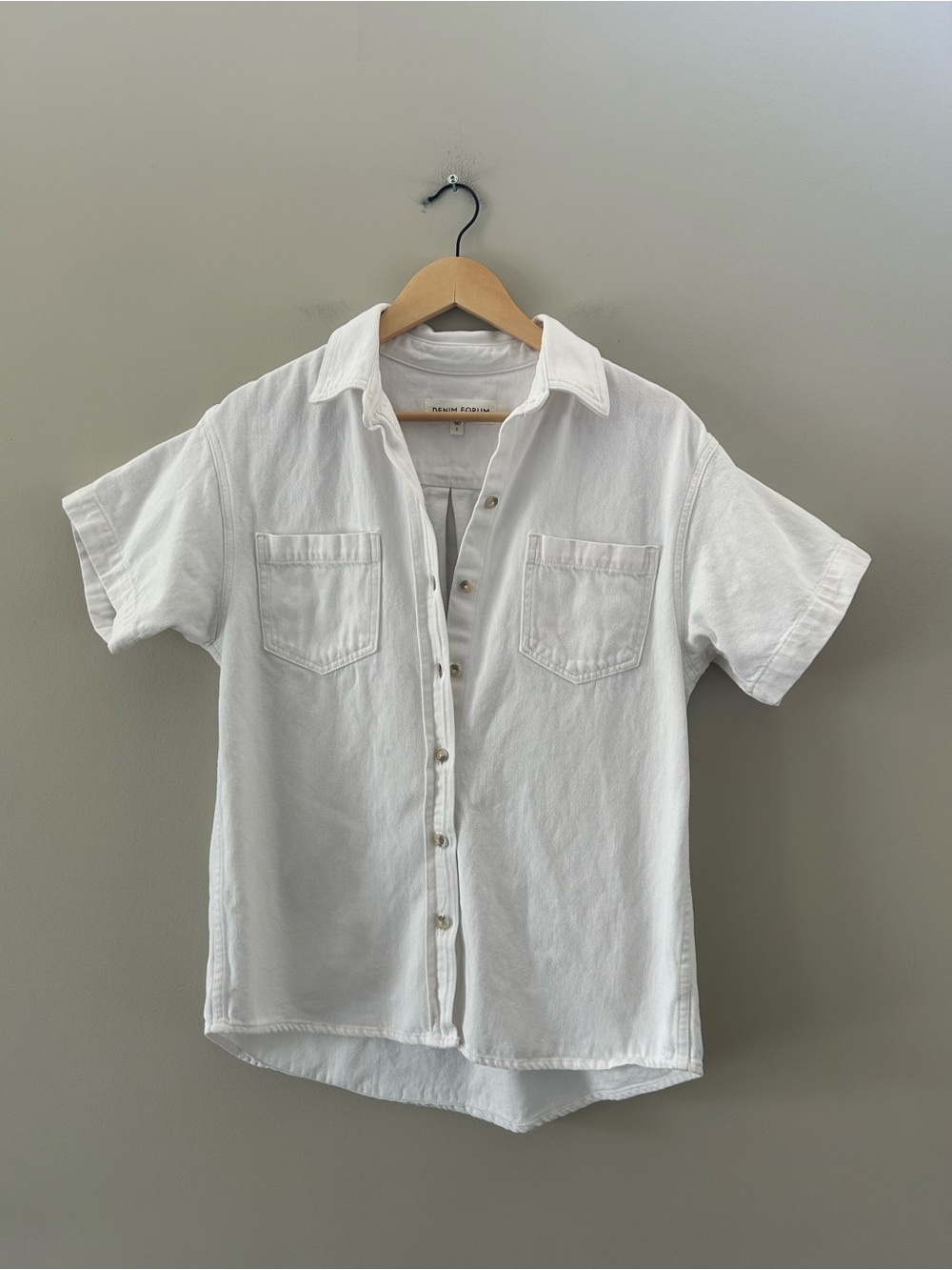 Denim Forum 90’s Denim Crisp White Button Down Short Sleeve Relaxed Shirt - Picture 2 of 5